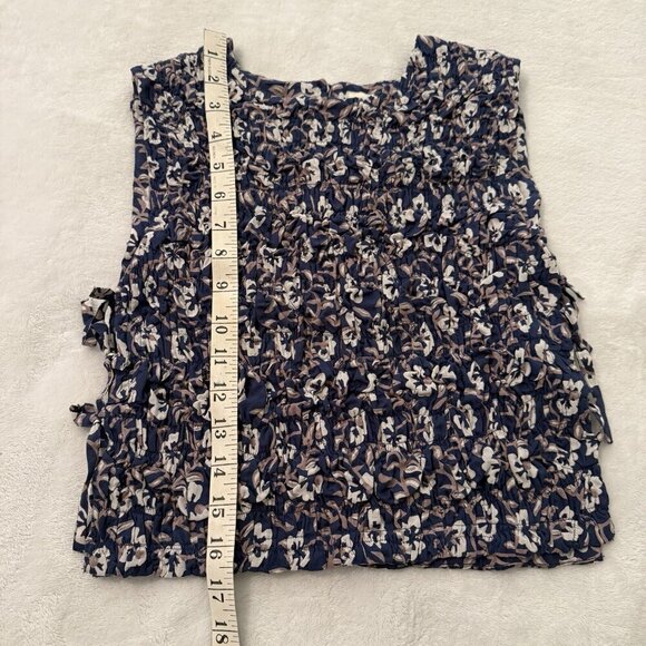Mirth Floral Sleeveless Smocked Cropped Tank Top - Picture 5 of 15